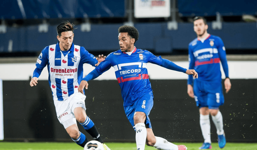 拉塞尔的出 拉塞尔的出