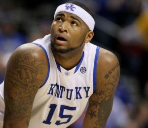 在观赛中不 在观赛中不