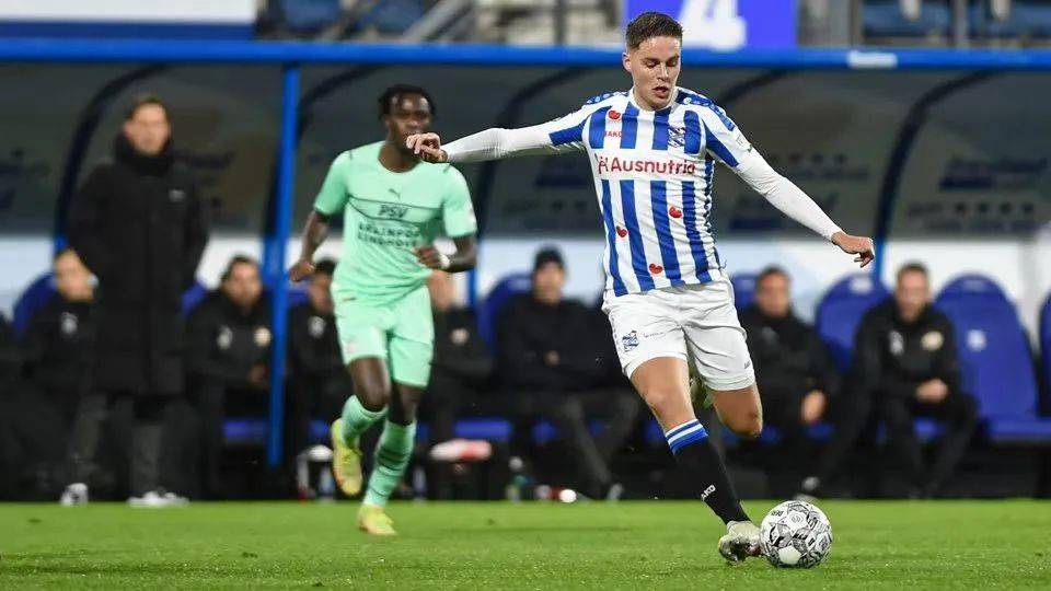 时出现空档 时出现空档