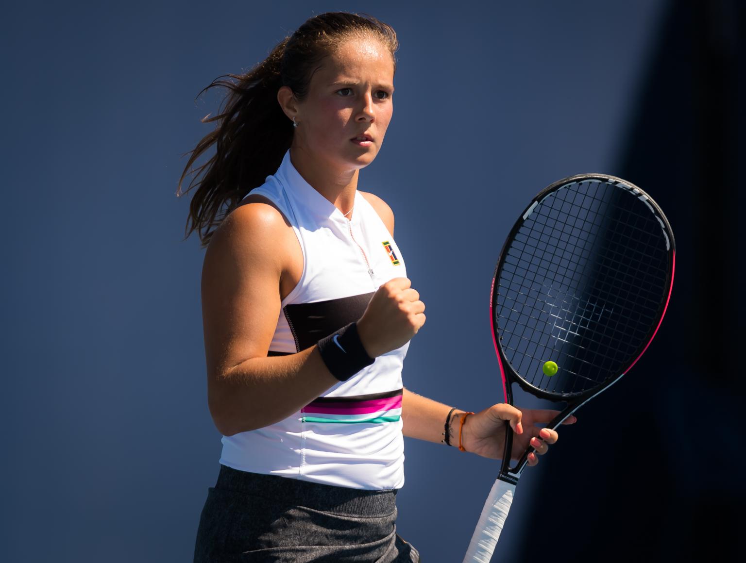 功奠定了基 功奠定了基